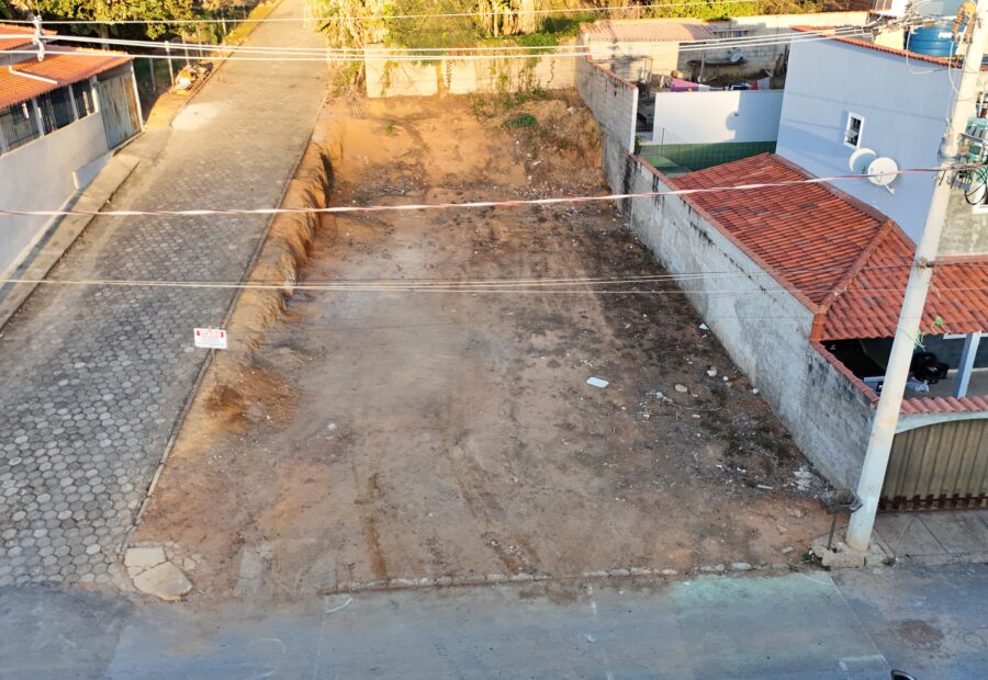 Terreno urbano (Ariadne)